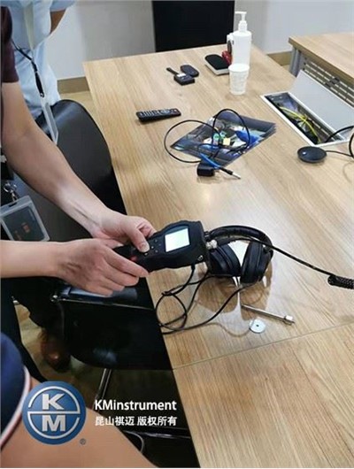 Équipement d'analyse des vibrations
